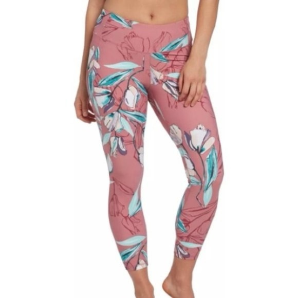Calia by Carrie Underwood Pink FloralEnergize 7/8 Active Leggings - Picture 2 of 5